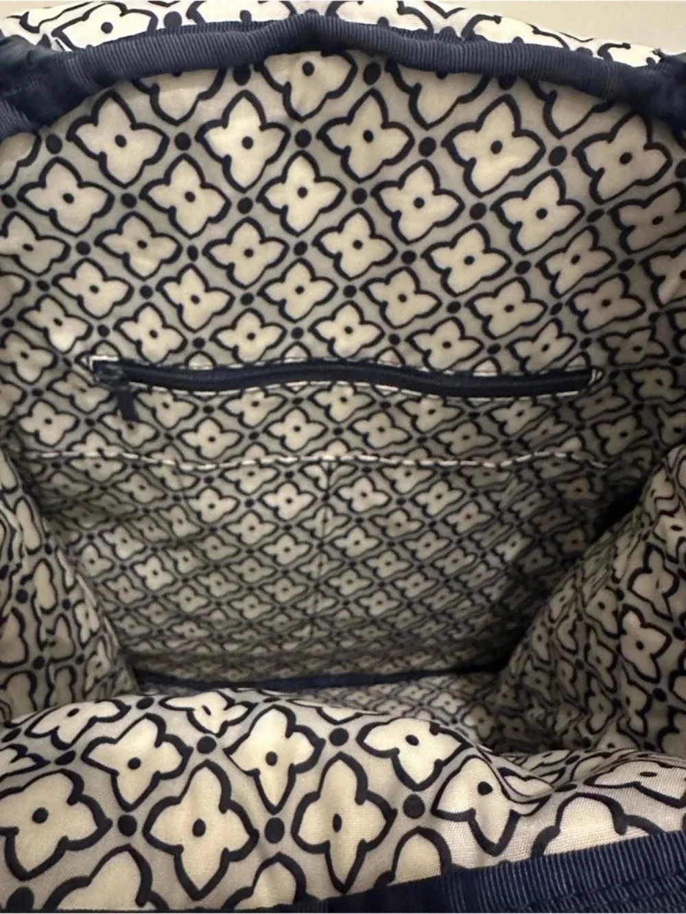 Vera Bradley Ultralight Essential ultralight Rucksack Backpack Peacoat NWT R$159